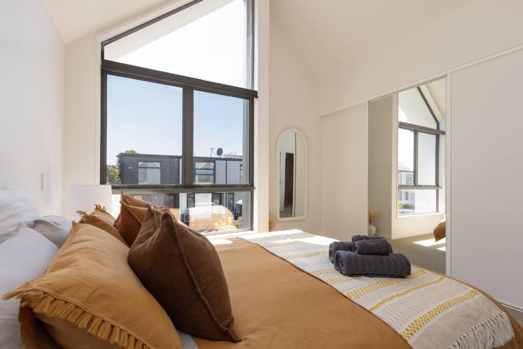 Inner City Luxury With Free Parking Крайстчърч Екстериор снимка