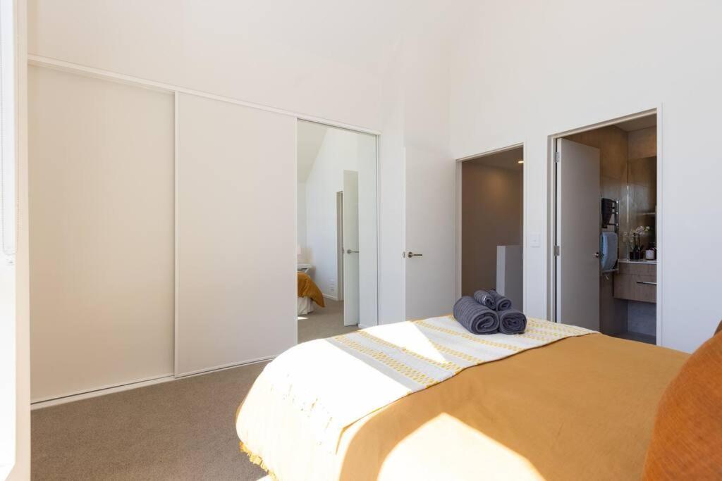 Inner City Luxury With Free Parking Крайстчърч Екстериор снимка